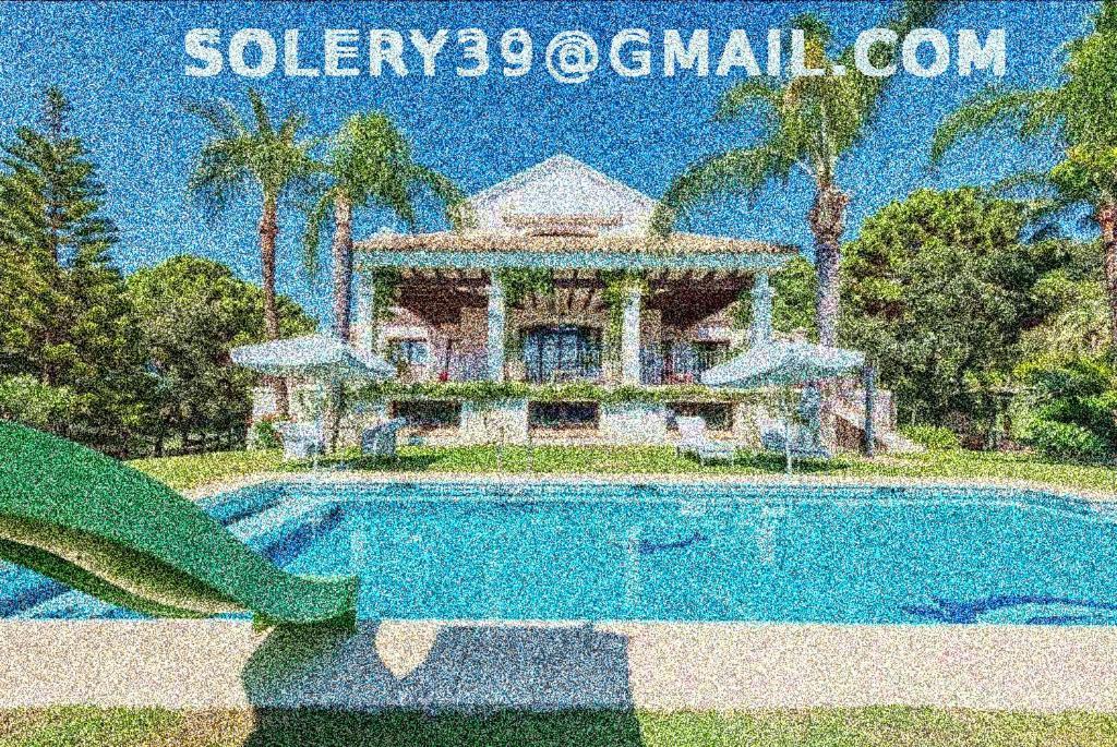 Villa De Lujo En El Paraiso De *
